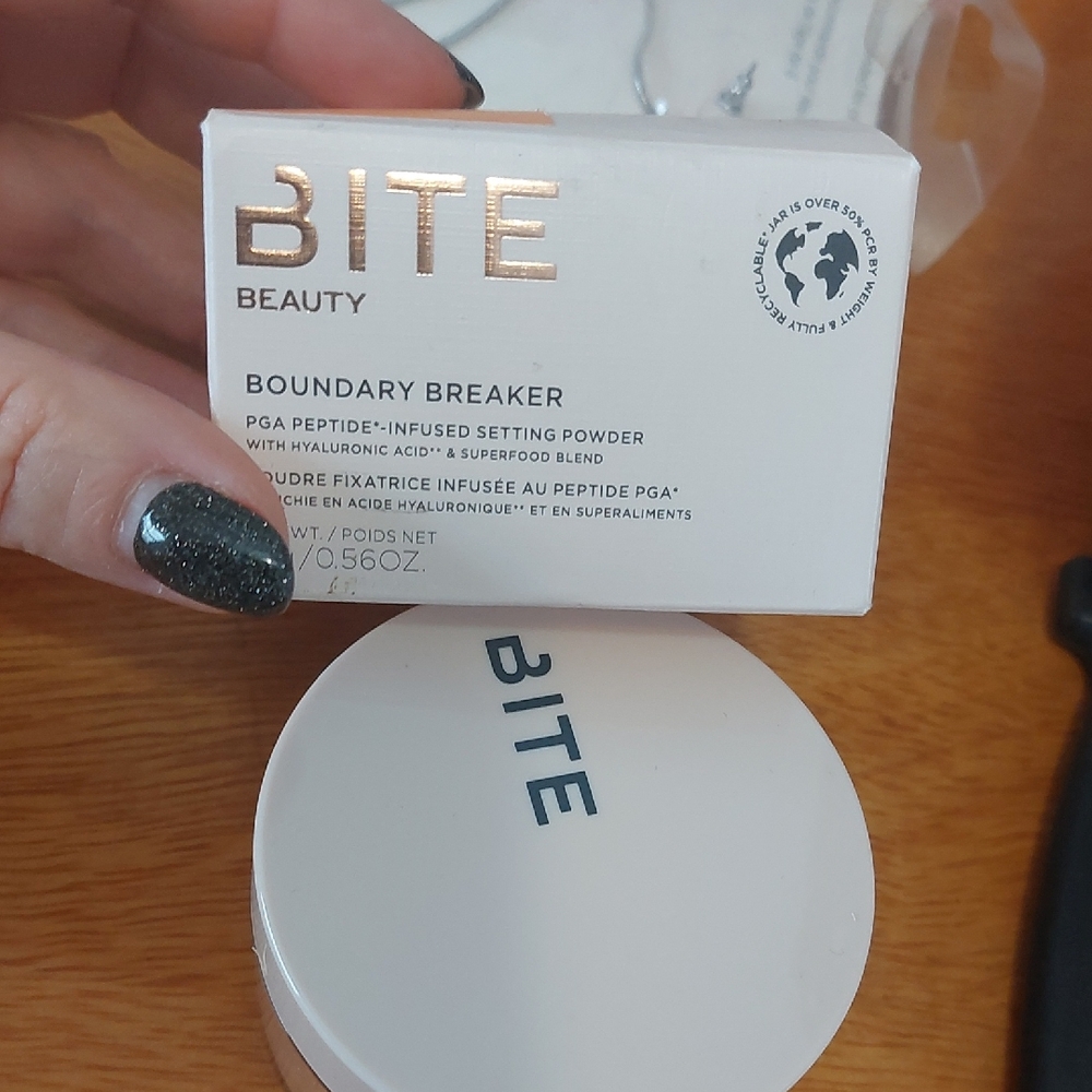💜5/$25💜 Bite Beauty Boundary Breaker Setting Powder - Apricot
